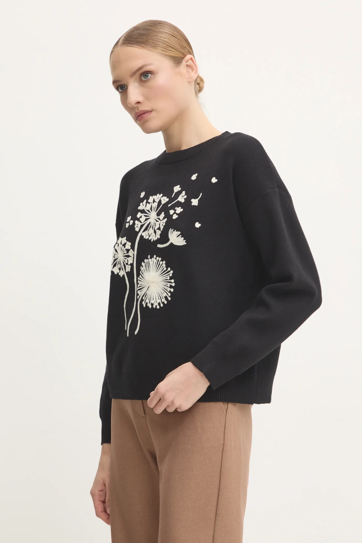 Свитер Answear Lab, черный
Свитер Answear Lab, черный