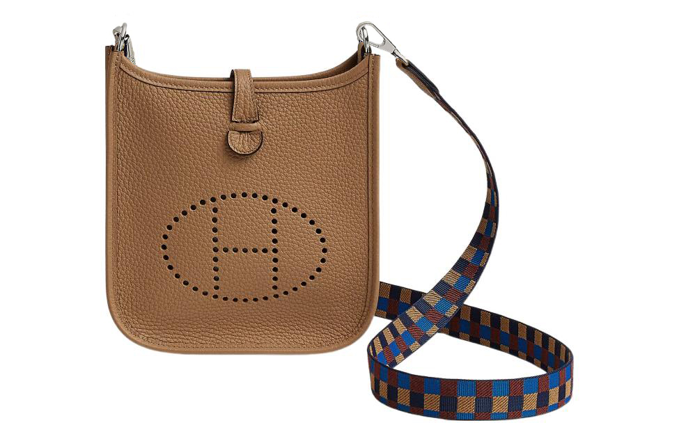 Сумки через плечо Evelyne Hermes, u stamp
Сумки через плечо Evelyne Hermes, u stamp