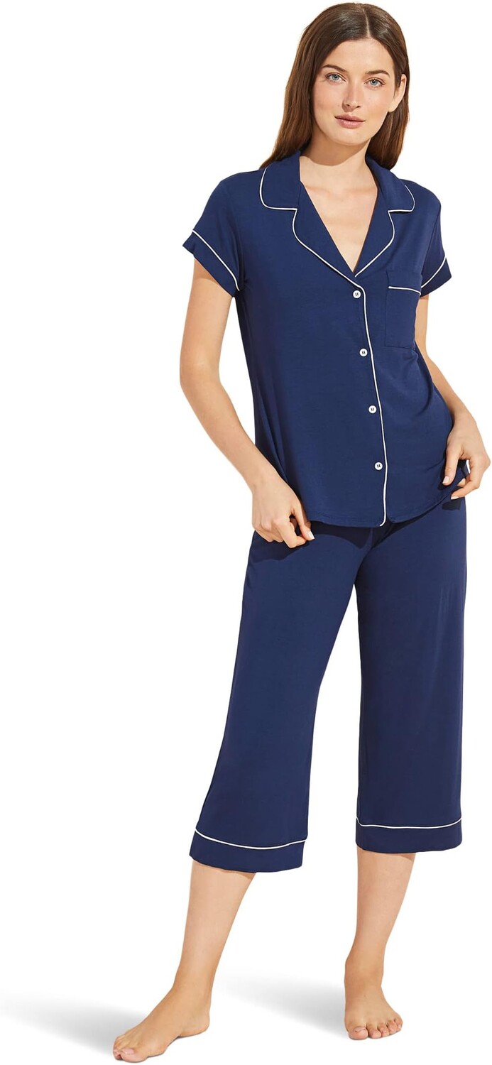 Жизель – укороченный пижамный комплект Eberjey, цвет Navy/Ivory
Жизель – укороченный пижамный комплект Eberjey, цвет Navy/Ivory