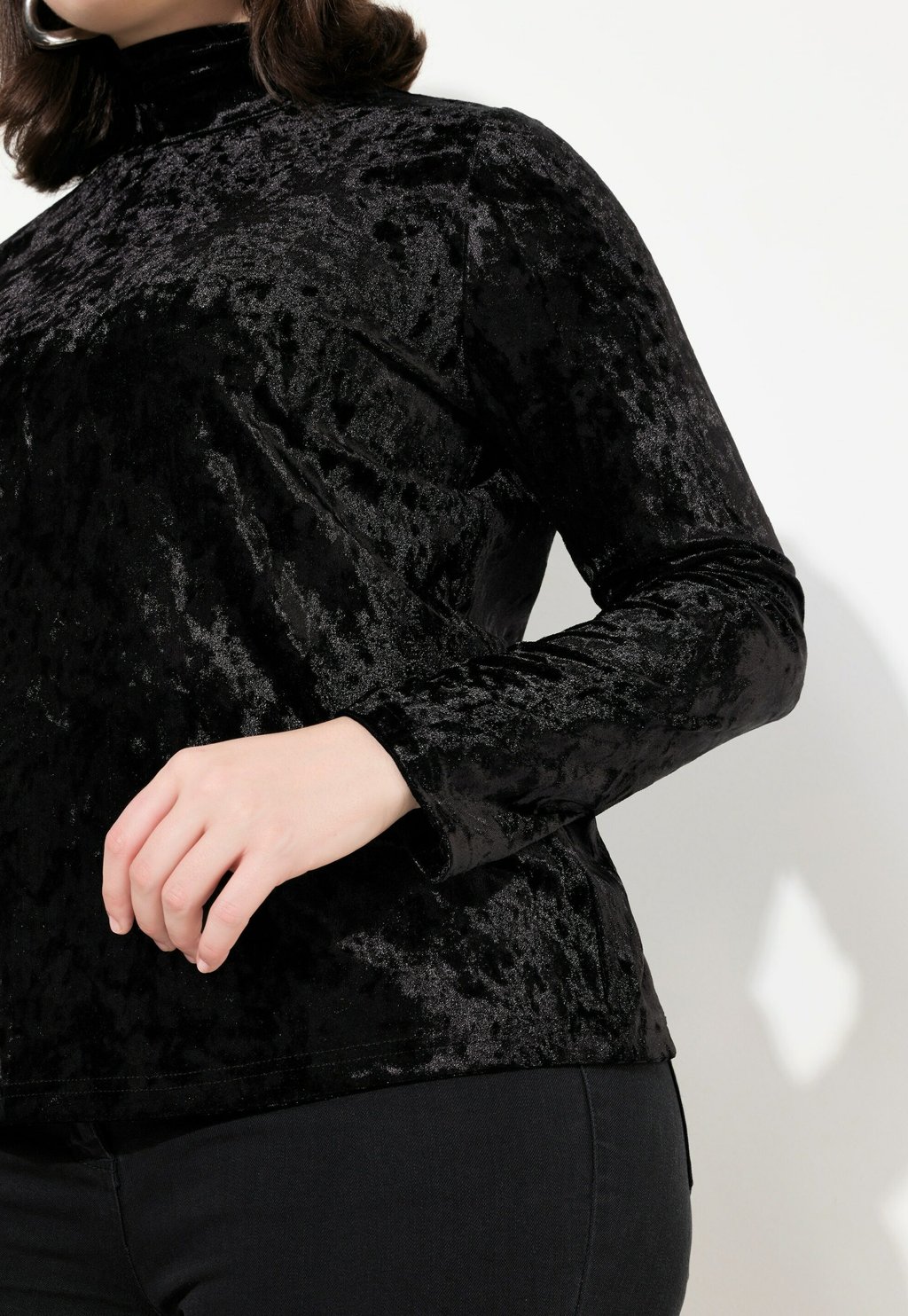 Топ с длинными рукавами STEHKRAGEN Ulla Popken, черный
Топ с длинными рукавами STEHKRAGEN Ulla Popken, черный