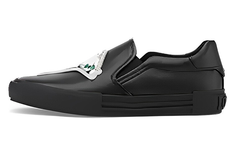 Кроссовки мужские низкие Fendi, черный
Кроссовки мужские низкие Fendi, черный