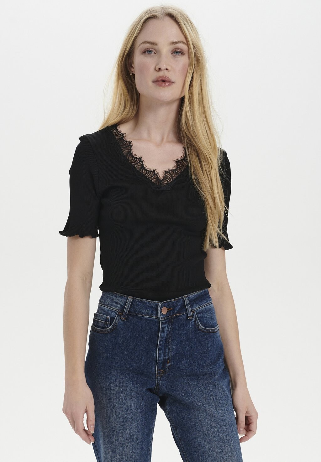 Футболка базовая MAYASZ Saint Tropez, цвет black
Футболка базовая MAYASZ Saint Tropez, цвет black