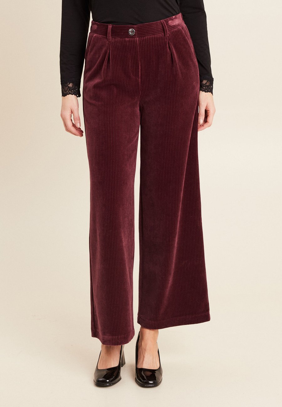 Брюки Breal WEITE, Bordeaux
Брюки Breal WEITE, Bordeaux