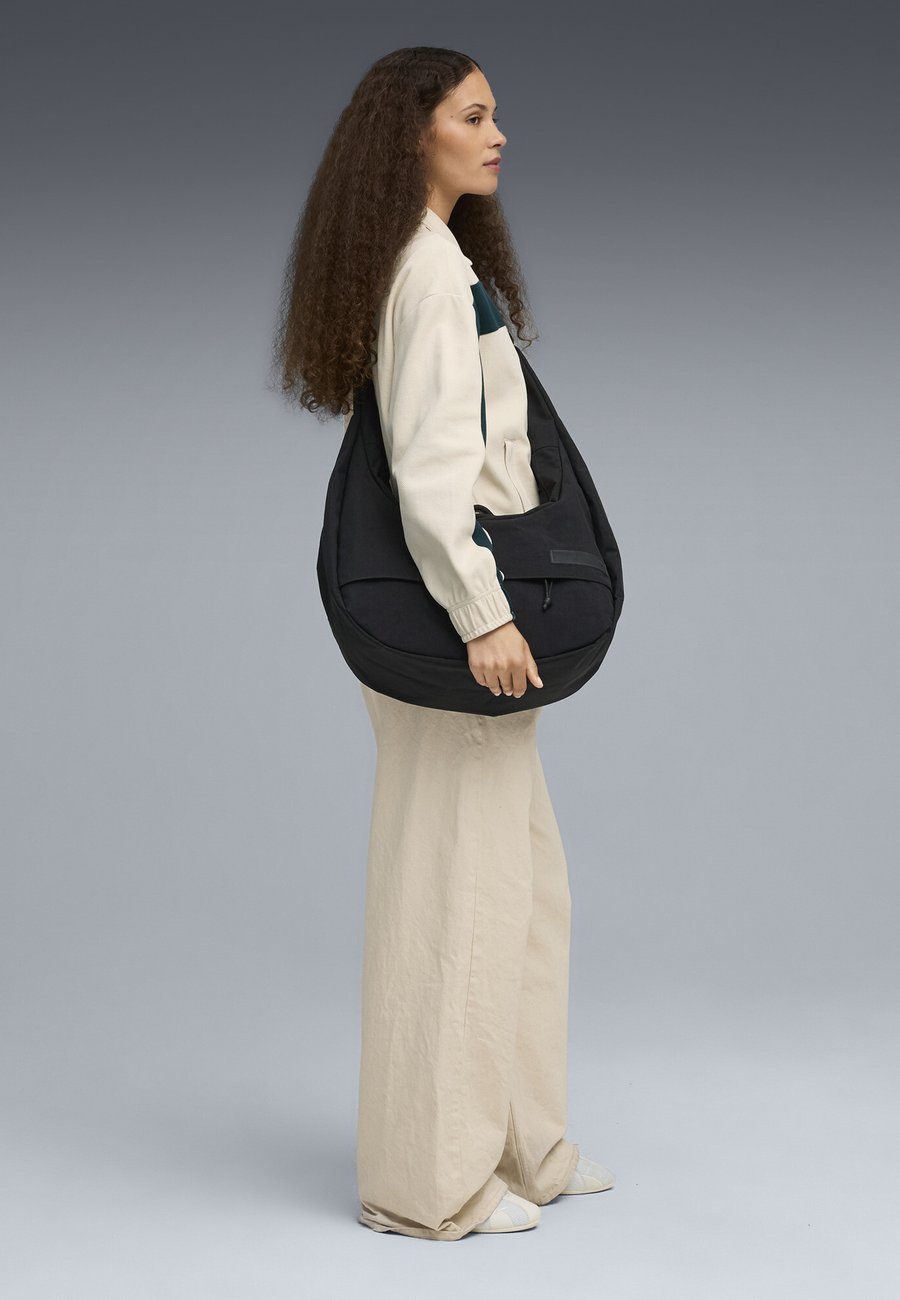 Сумка кросс-боди Puma Cross body bag, Black
Сумка кросс-боди Puma Cross body bag, Black
