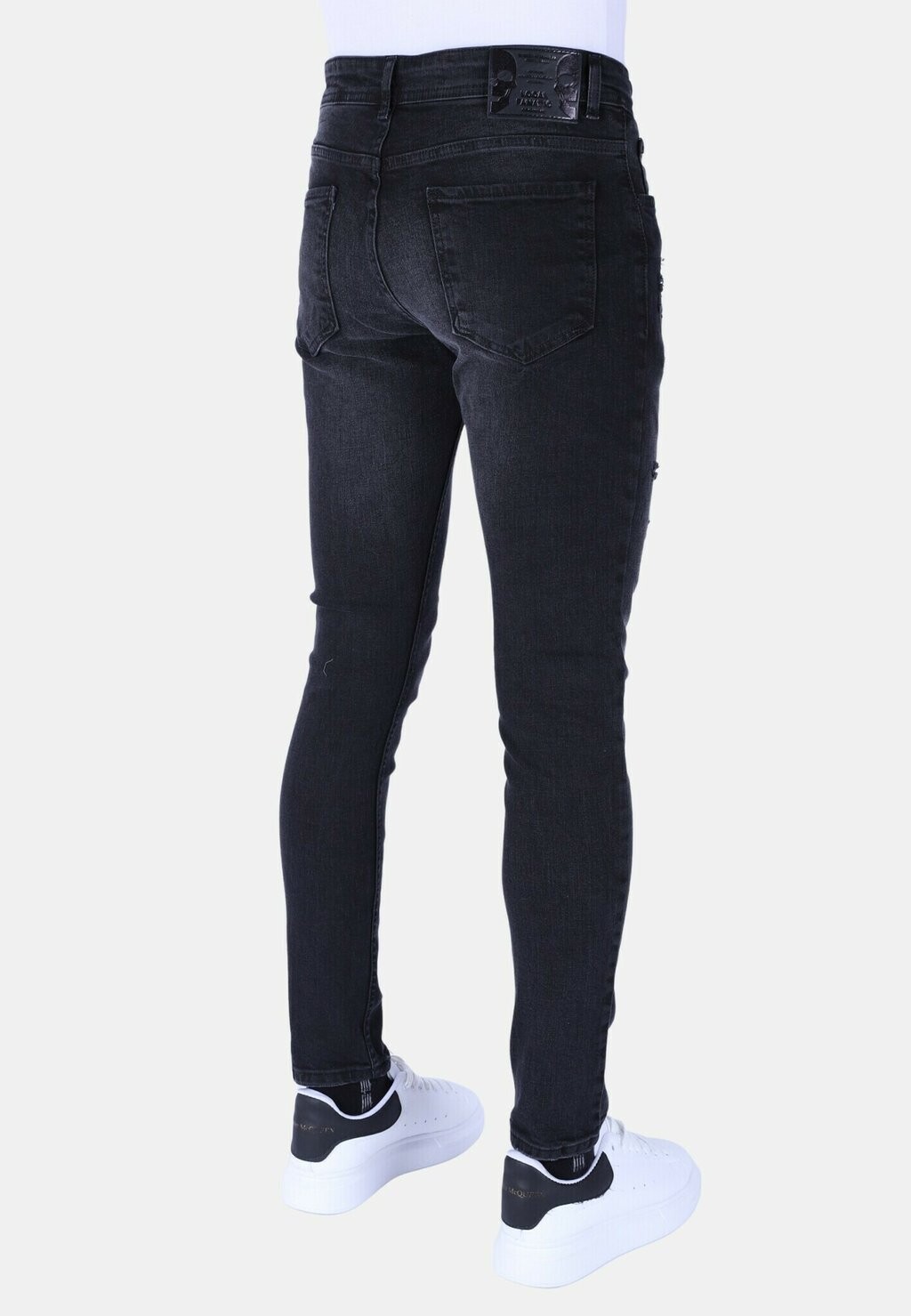 Джинсы облегающего кроя STONE WASHING JEANS ZWART LF-DNM-1105 Local Fanatic, серый
Джинсы облегающего кроя STONE WASHING JEANS ZWART LF-DNM-1105 Local Fanatic, серый