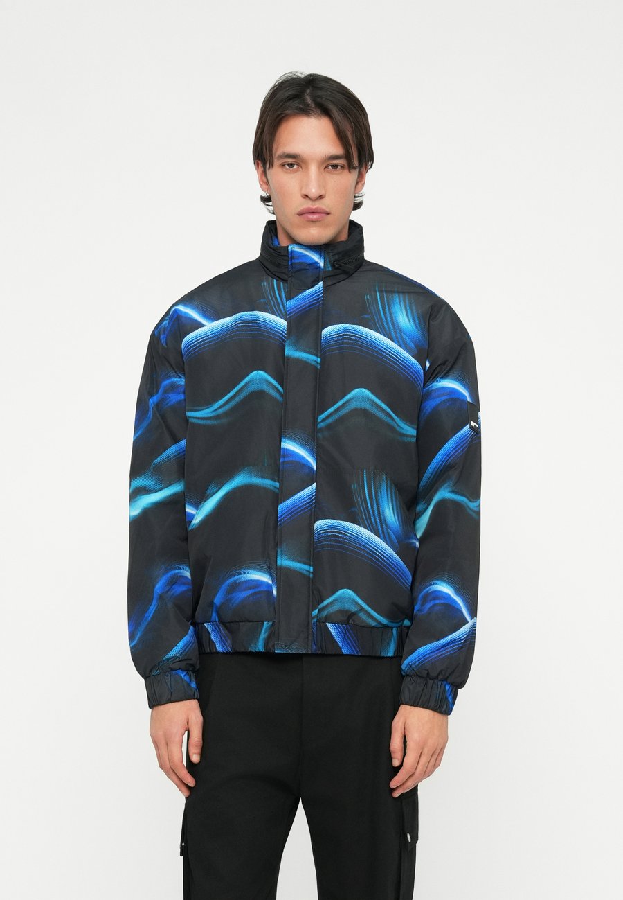 Куртка Karl Lagerfeld Jeans Winter jacket, Immersive Black/Black
Куртка Karl Lagerfeld Jeans Winter jacket, Immersive Black/Black