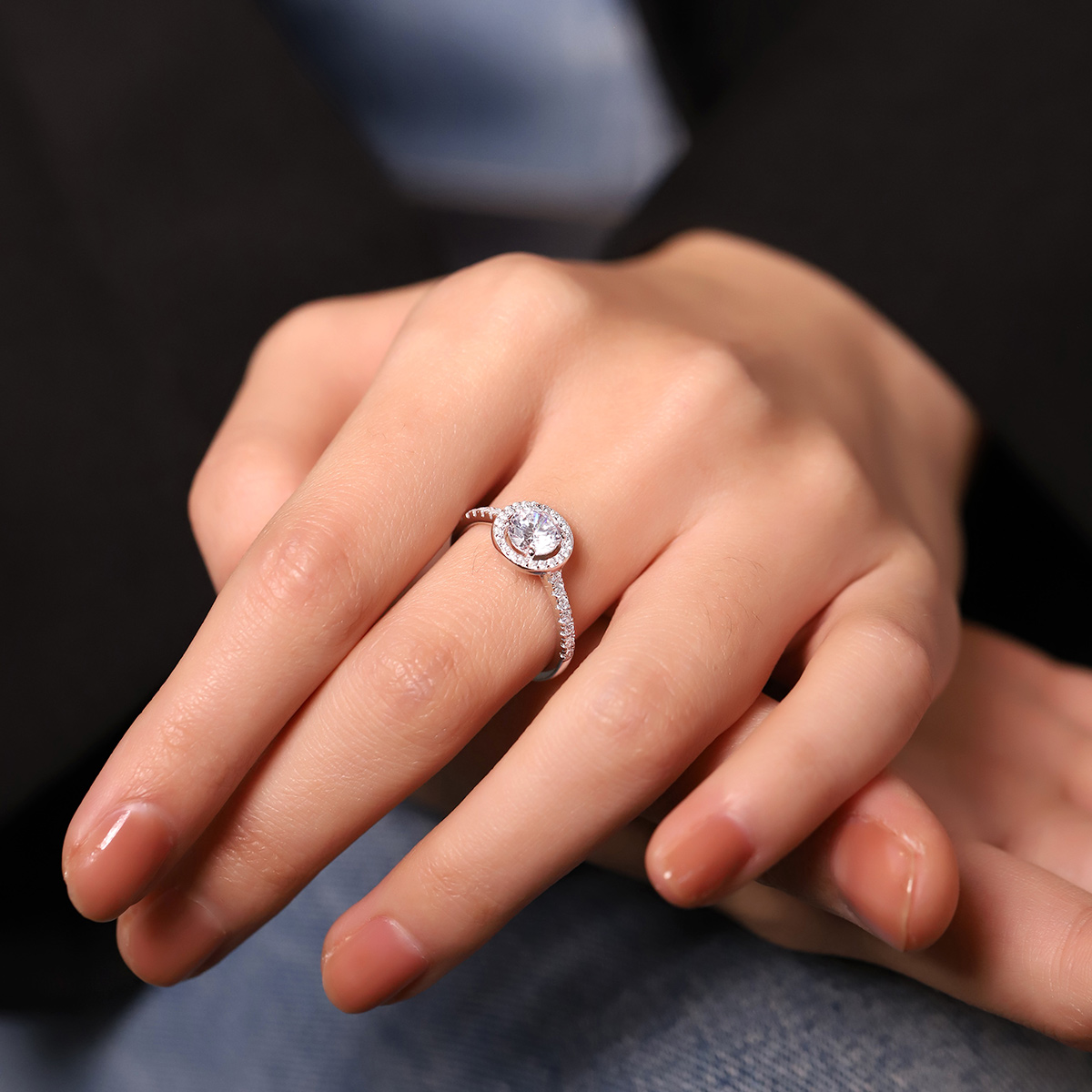 Apm Monaco Серебряное кольцо 925 пробы для женщин Silver
Apm Monaco Серебряное кольцо 925 пробы для женщин Silver