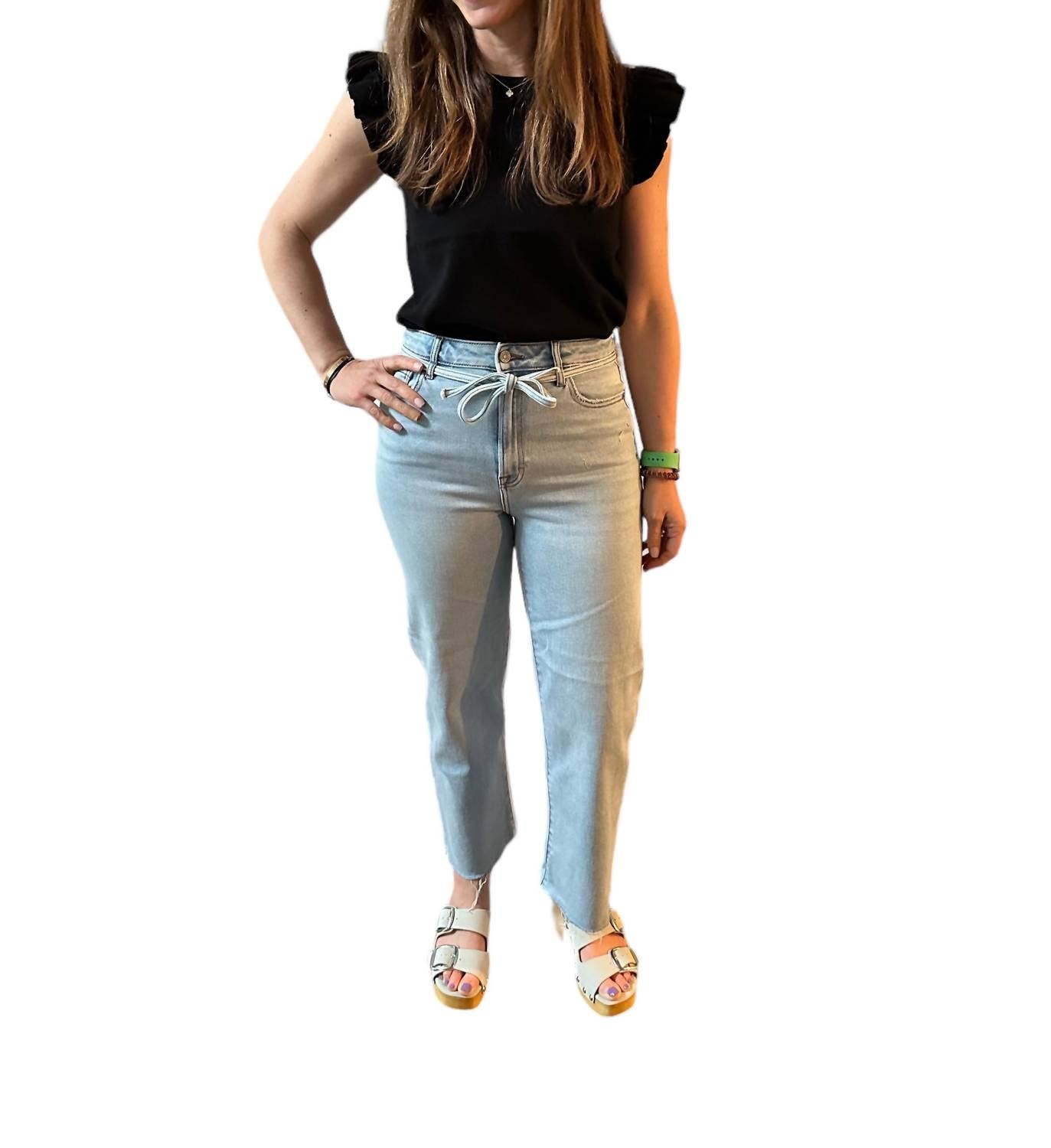 Майка с оборками черного цвета J. Society
Майка с оборками черного цвета J. Society