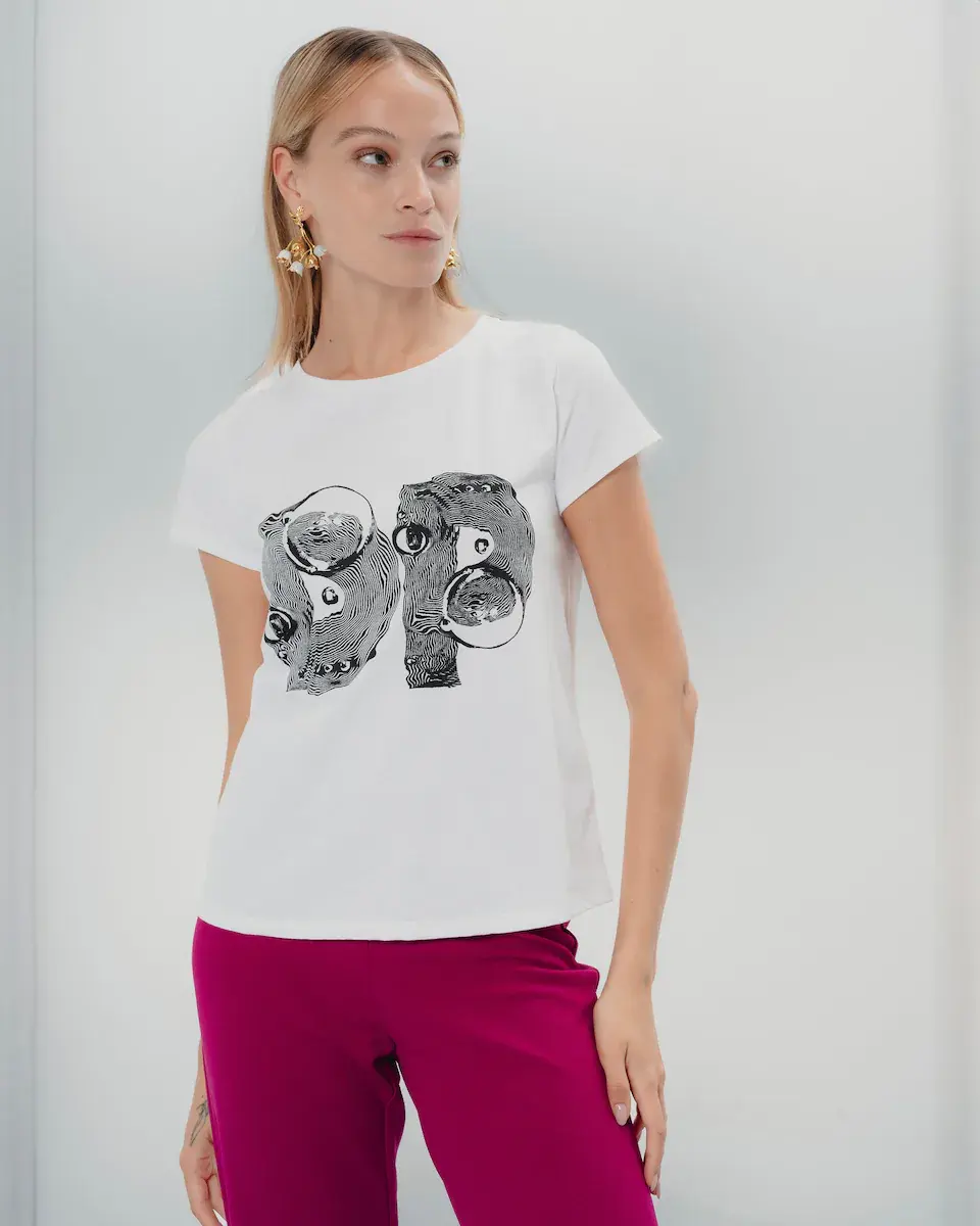 Женская футболка DP Vibrante Dolores Promesas, белый
Женская футболка DP Vibrante Dolores Promesas, белый