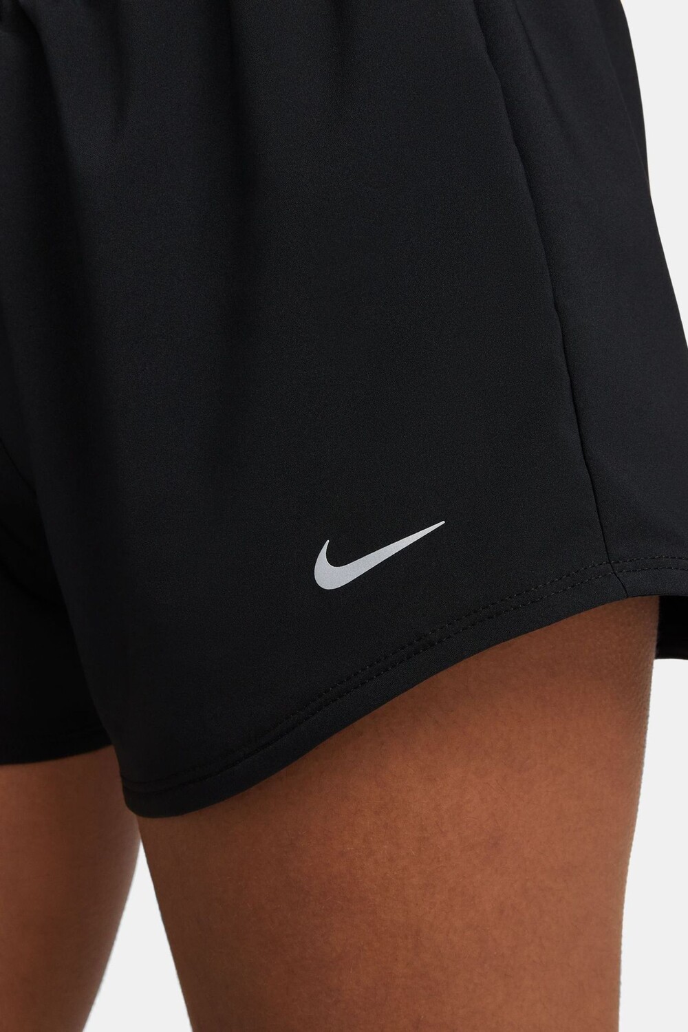 Короткие шорты One dri fit со средней посадкой длиной 3 дюйма на подкладке Nike, черный
Короткие шорты One dri fit со средней посадкой длиной 3 дюйма на подкладке Nike, черный