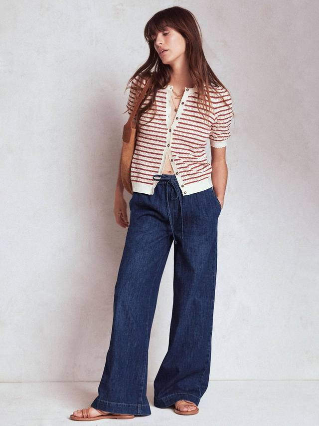 Джинсовые брюки со шнурком Boden, Mid Wash
Джинсовые брюки со шнурком Boden, Mid Wash