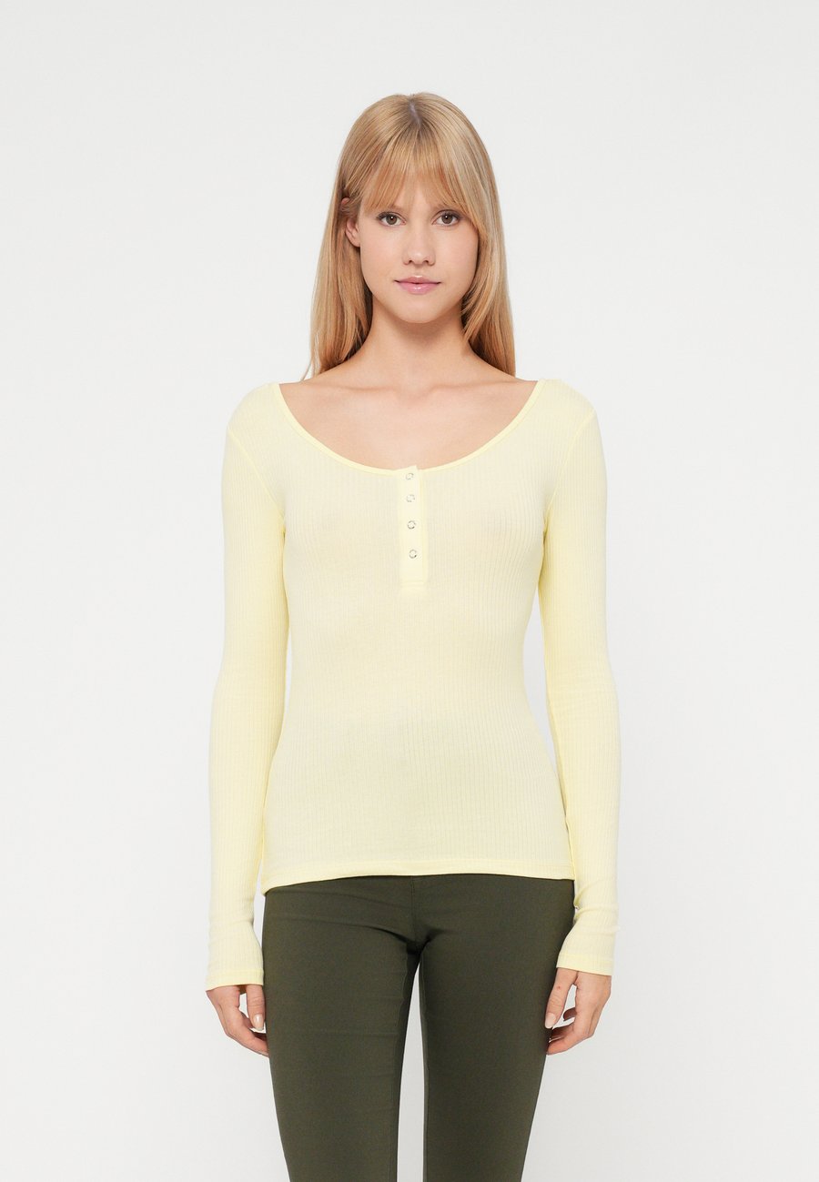 Топ Pieces PCKITTE , French Vanilla/Light Yellow
Топ Pieces PCKITTE , French Vanilla/Light Yellow