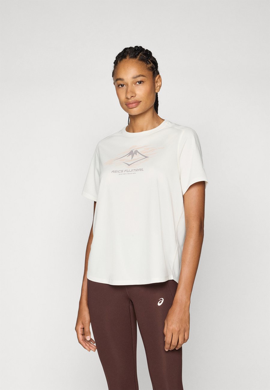 Спортивная футболка ASICS FUJITRAIL LOGO TOP, Cream/White
Спортивная футболка ASICS FUJITRAIL LOGO TOP, Cream/White