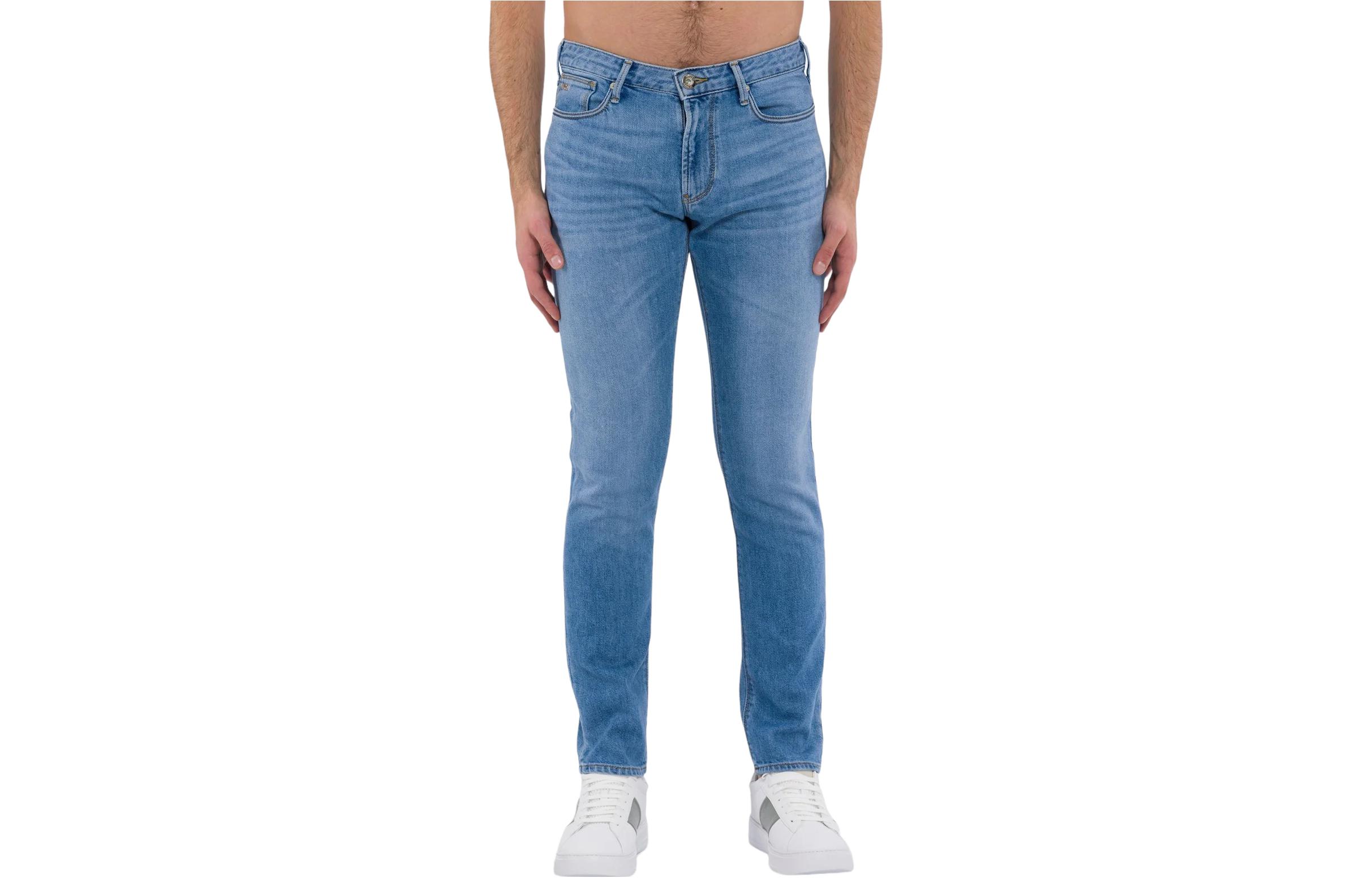 EMPORIO ARMANI Джинсы мужские синие SS23
EMPORIO ARMANI Джинсы мужские синие SS23