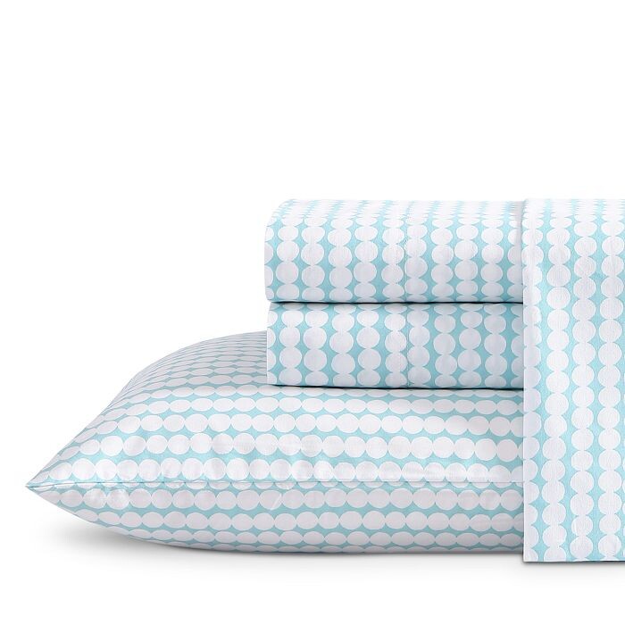 Набор простыней из хлопкового перкаля Marimekko Pikku Rasymatto пастельно-синего цвета, Queen, синий
Набор простыней из хлопкового перкаля Marimekko Pikku Rasymatto пастельно-синего цвета, Queen, синий