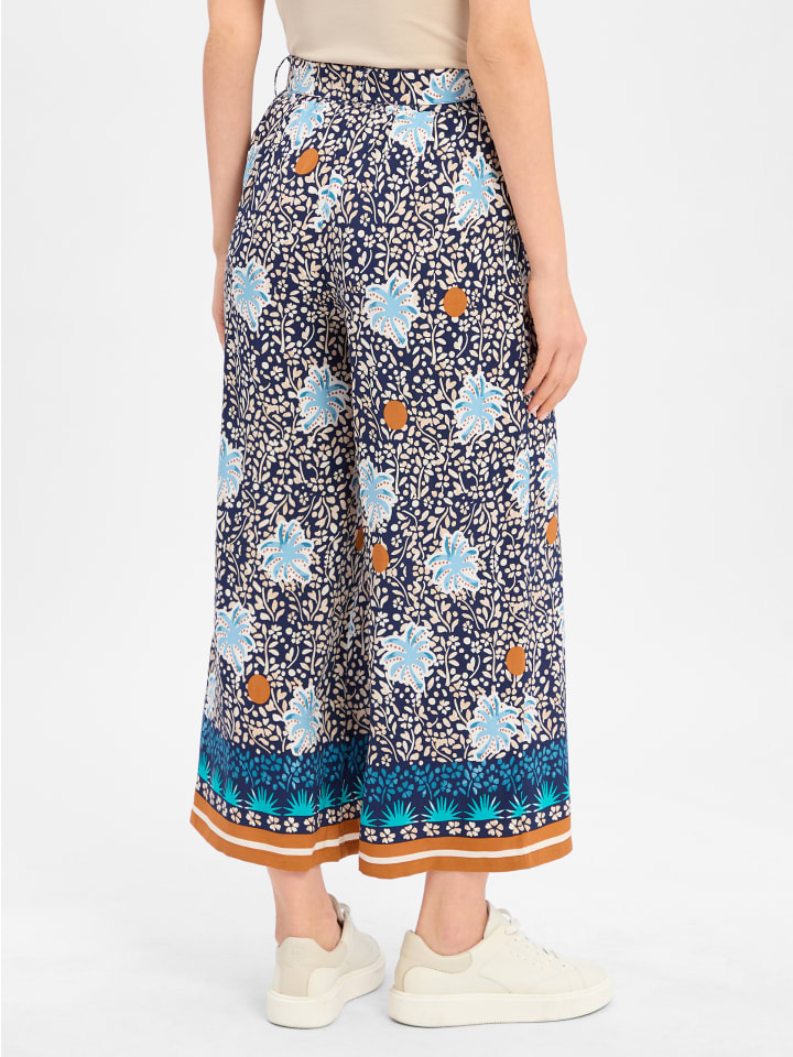 Брюки темно-синего цвета разноцветные More & More
Брюки темно-синего цвета разноцветные More & More