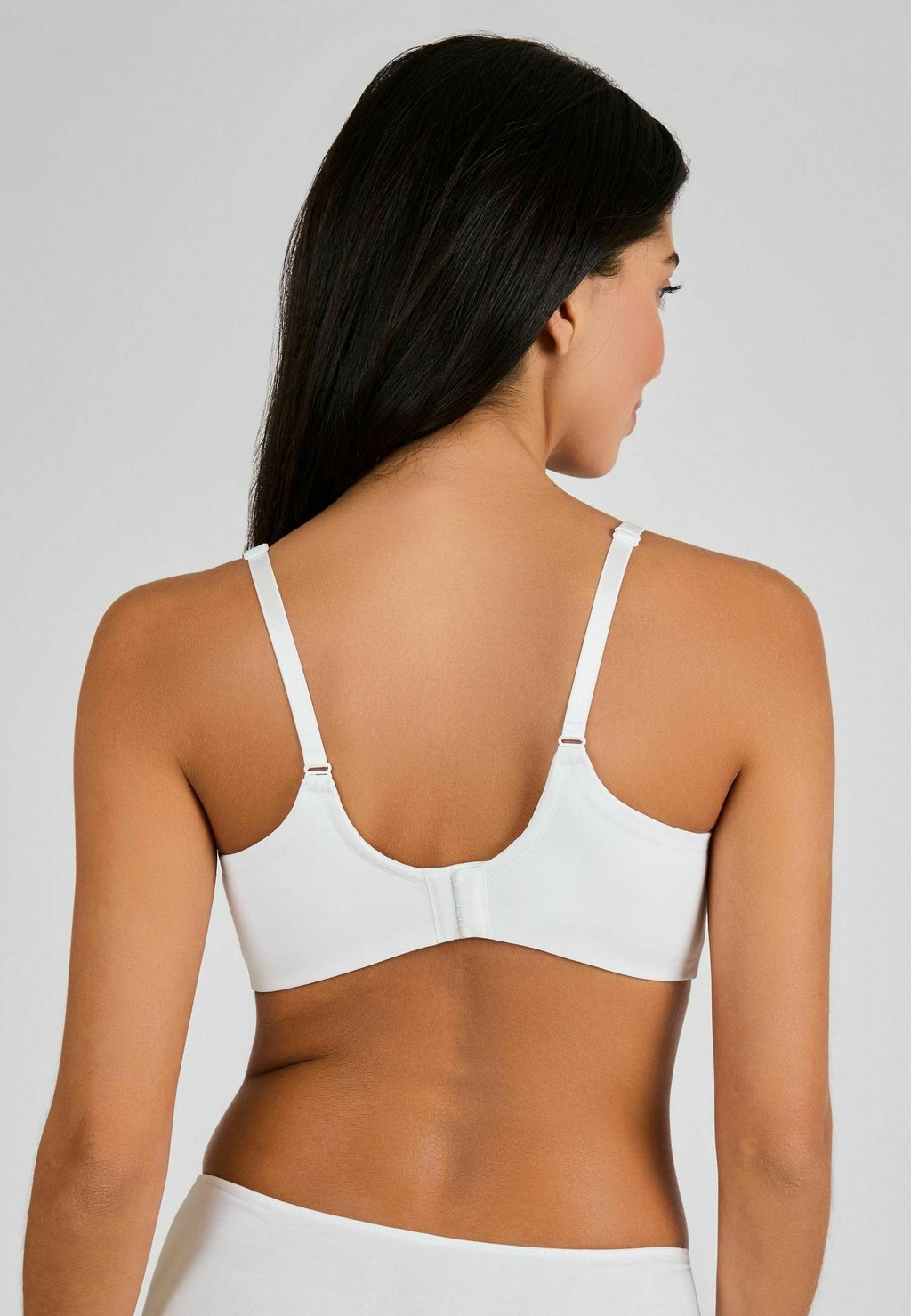 Бюстгальтер MOULDED MATERNITY NURSING JoJo Maman Bébé, белый
Бюстгальтер MOULDED MATERNITY NURSING JoJo Maman Bébé, белый