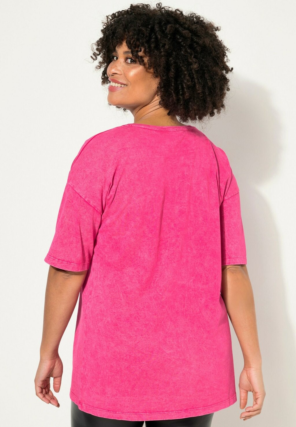 Футболка с принтом Angel of Style, розовый 
Футболка с принтом Angel of Style, розовый