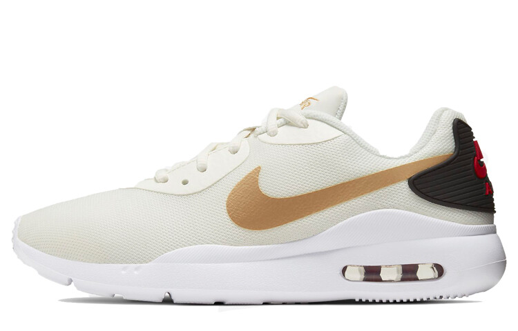 Женские кроссовки для бега Nike Air Max Oketo 
Женские кроссовки для бега Nike Air Max Oketo