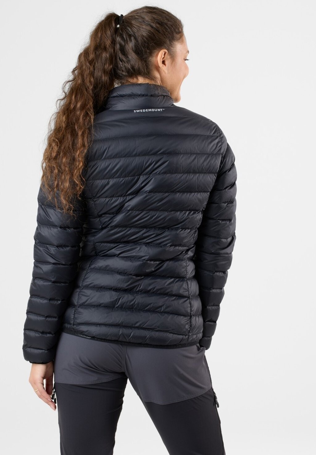 Пуховик HIMALAYA ULTRA LIGHT HOODED Swedemount, черный 
Пуховик HIMALAYA ULTRA LIGHT HOODED Swedemount, черный