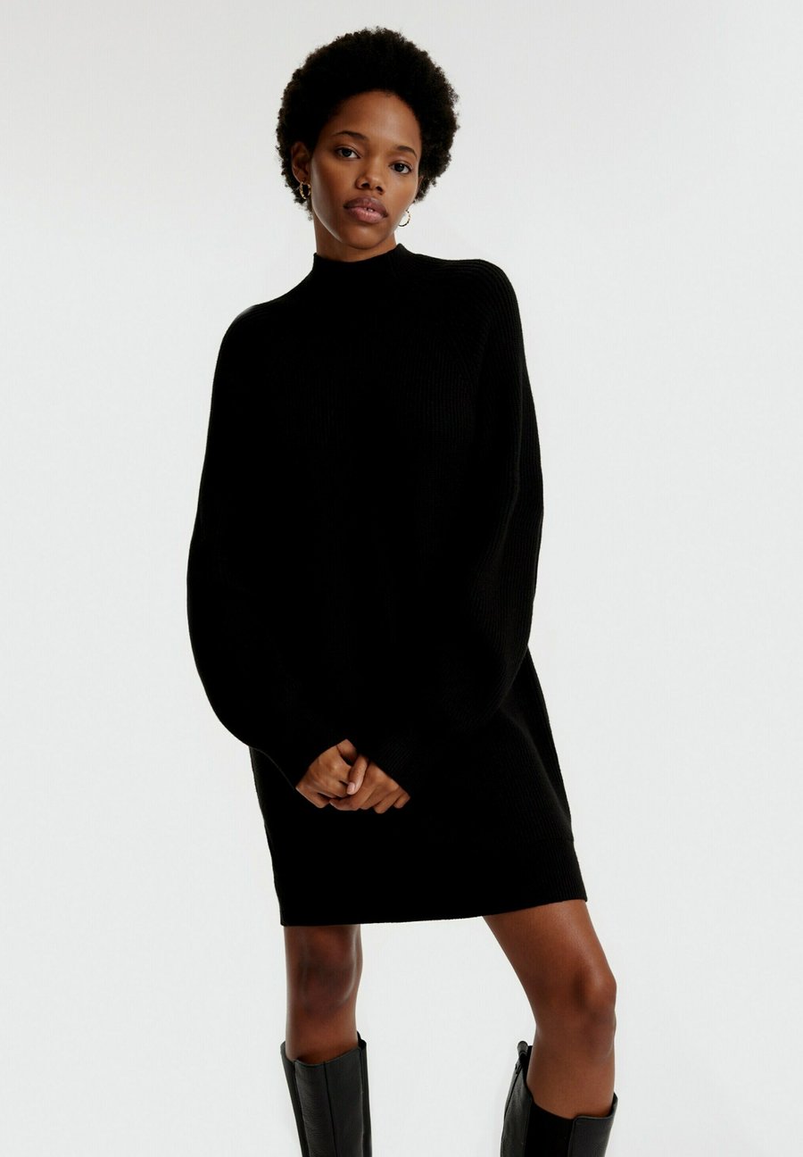 Платье EDITED INVIDIA, Schwarz/Black
Платье EDITED INVIDIA, Schwarz/Black