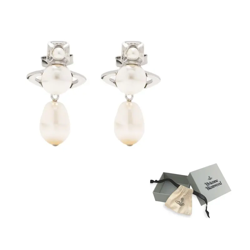 Серьги с гравировкой логотипа Vivienne Westwood
Серьги с гравировкой логотипа Vivienne Westwood