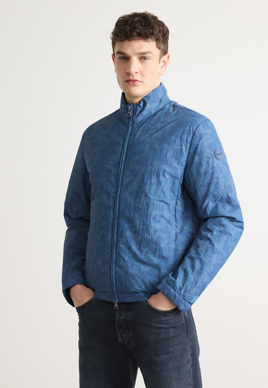 Куртка Colmar Originals MENS JACKET, Dark Blue /Dark Blue
Куртка Colmar Originals MENS JACKET, Dark Blue /Dark Blue