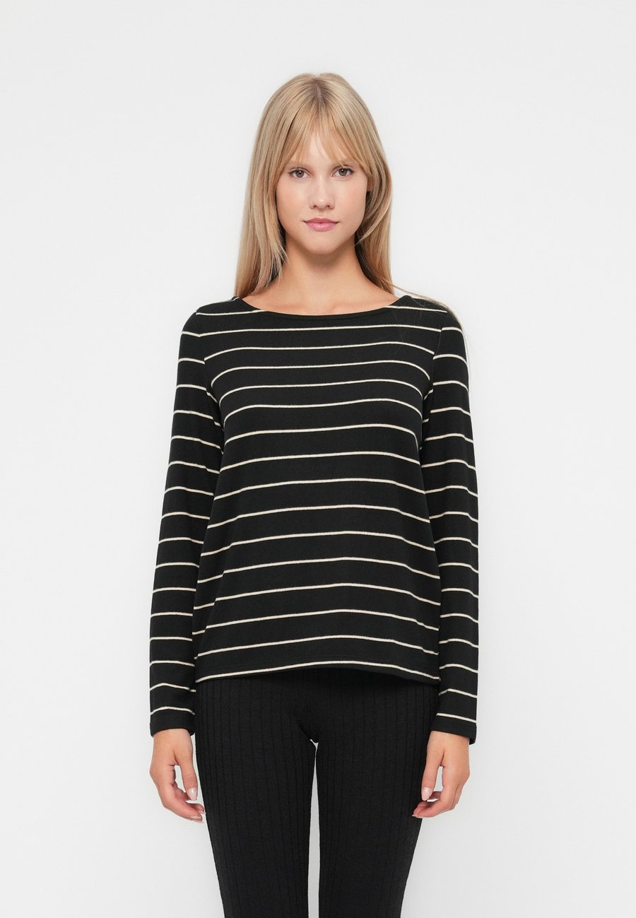 Топ ONLY ONLCATERINA LIFE BOATNECK, Black/Birch/Black
Топ ONLY ONLCATERINA LIFE BOATNECK, Black/Birch/Black