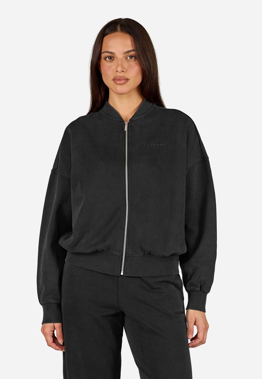 Толстовка Pegador YANA, Vintage Black Black/Black, Черный, Толстовка Pegador YANA, Vintage Black Black/Black
Толстовка Pegador YANA, Vintage Black Black/Black, Черный, Толстовка Pegador YANA, Vintage Black Black/Black