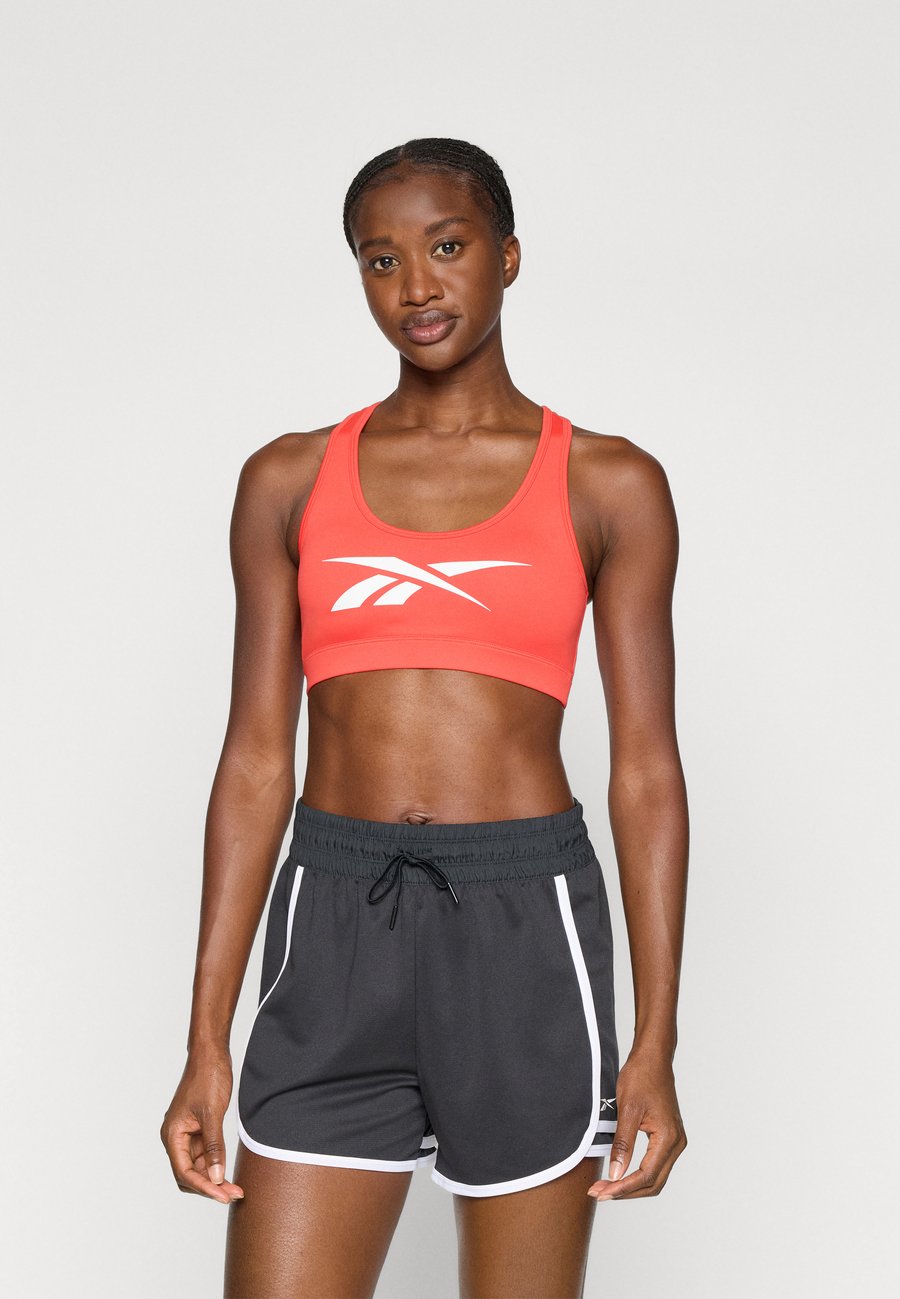 Бюстгальтер Reebok TRAIN RACERBACK BRA, Energy Red/Red
Бюстгальтер Reebok TRAIN RACERBACK BRA, Energy Red/Red