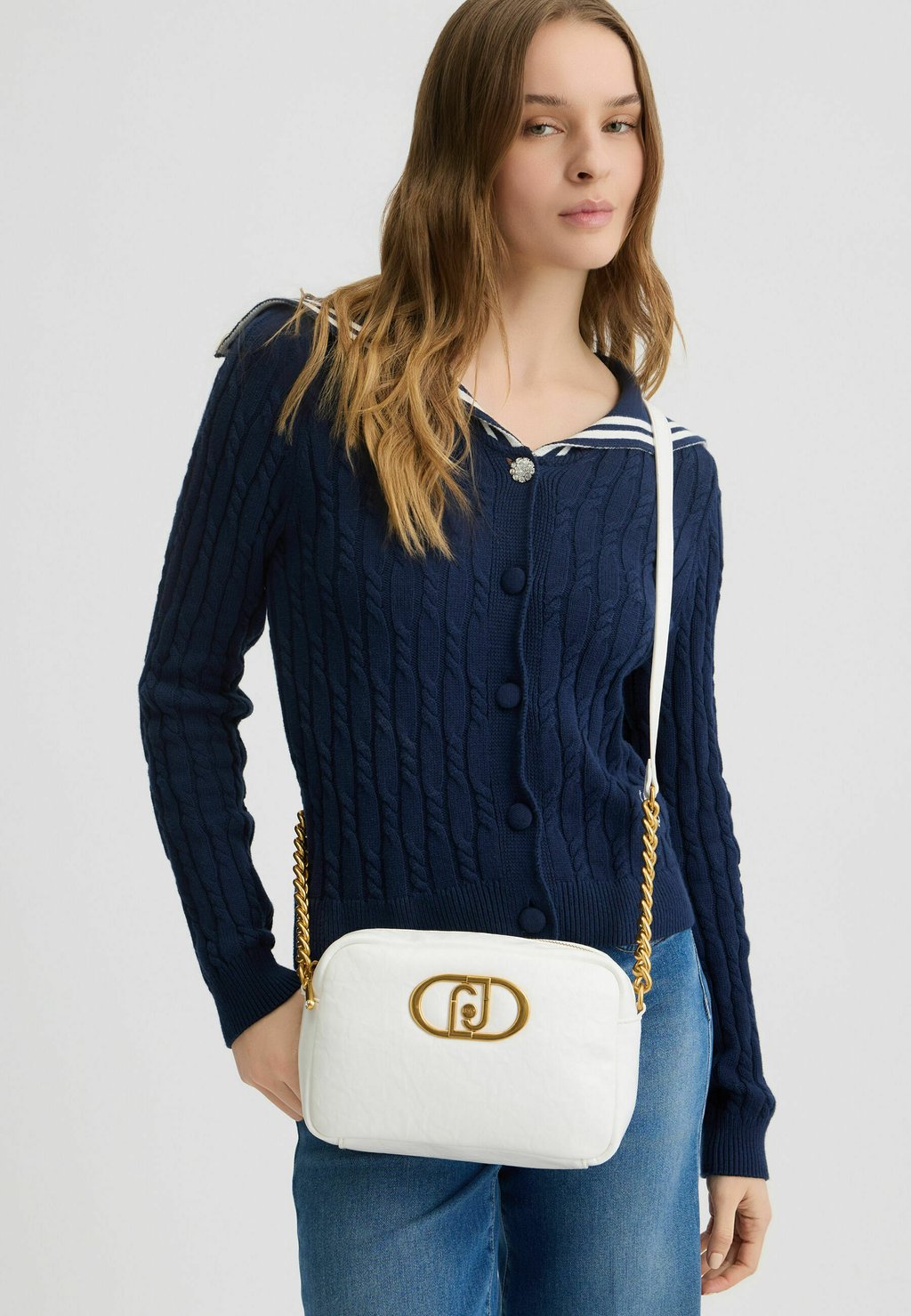 Сумка через плечо PUFFY LIU JO, кремовый
Сумка через плечо PUFFY LIU JO, кремовый