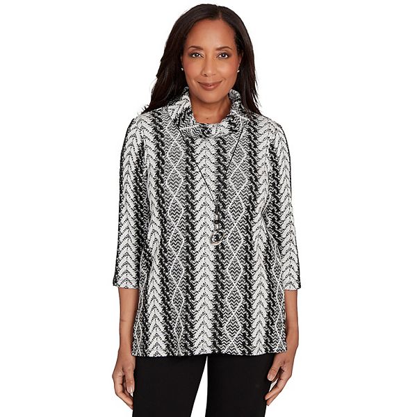 Женский топ с кабельным жаккардом и ожерельем Alfred Dunner
Женский топ с кабельным жаккардом и ожерельем Alfred Dunner