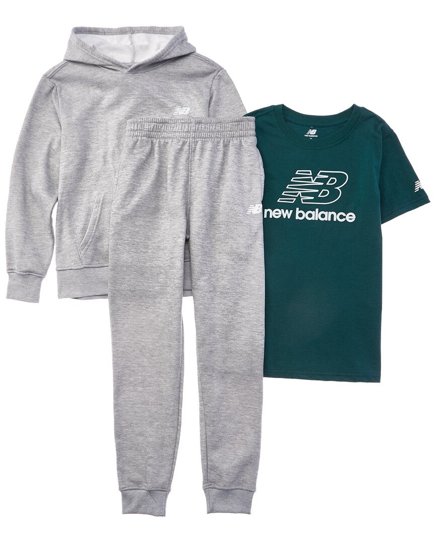 Комплект New Balance из 3 предметов: флисовая толстовка, футболка и спортивные штаны, серый
Комплект New Balance из 3 предметов: флисовая толстовка, футболка и спортивные штаны, серый