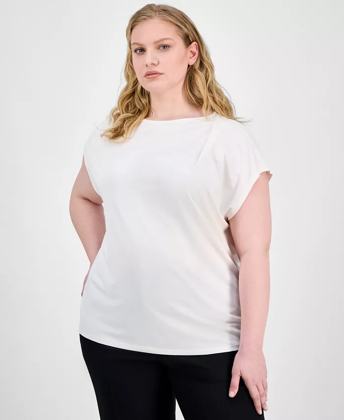 Блузка с коротким рукавом и плиссированной горловиной Plus Size Anne Klein, белый
Блузка с коротким рукавом и плиссированной горловиной Plus Size Anne Klein, белый