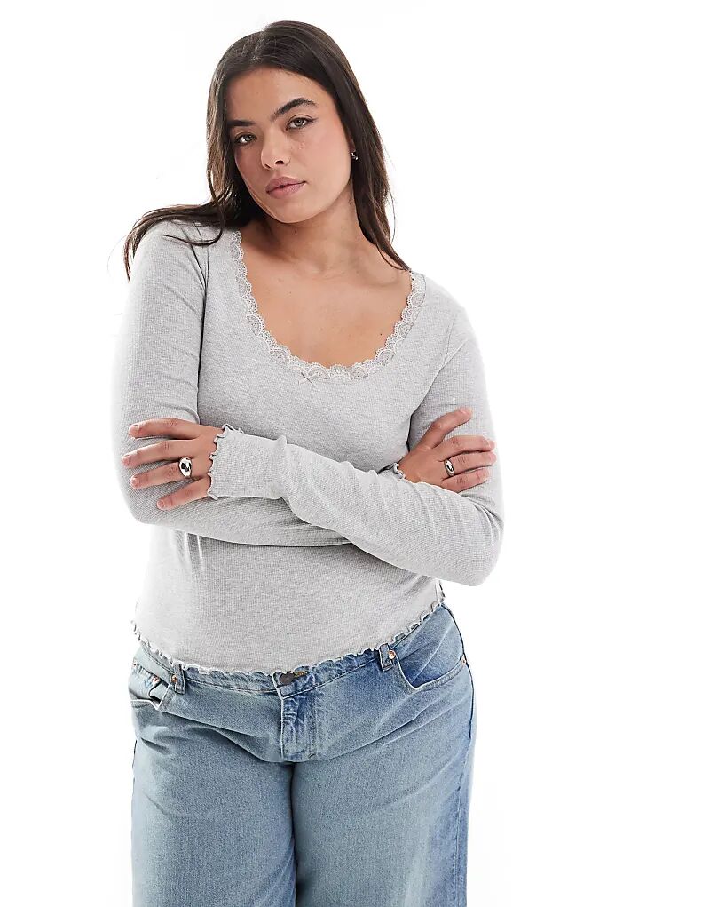 Футболка с длинными рукавами и кружевной отделкой, серого цвета ASOS
Футболка с длинными рукавами и кружевной отделкой, серого цвета ASOS