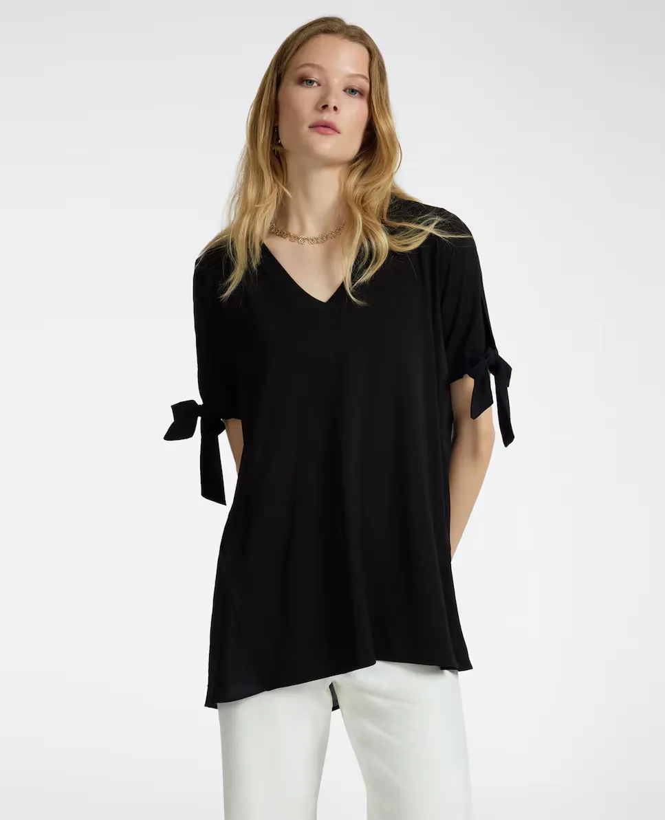 Женская оверсайз футболка с бантами на рукавах Elena Miró, черный
Женская оверсайз футболка с бантами на рукавах Elena Miró, черный