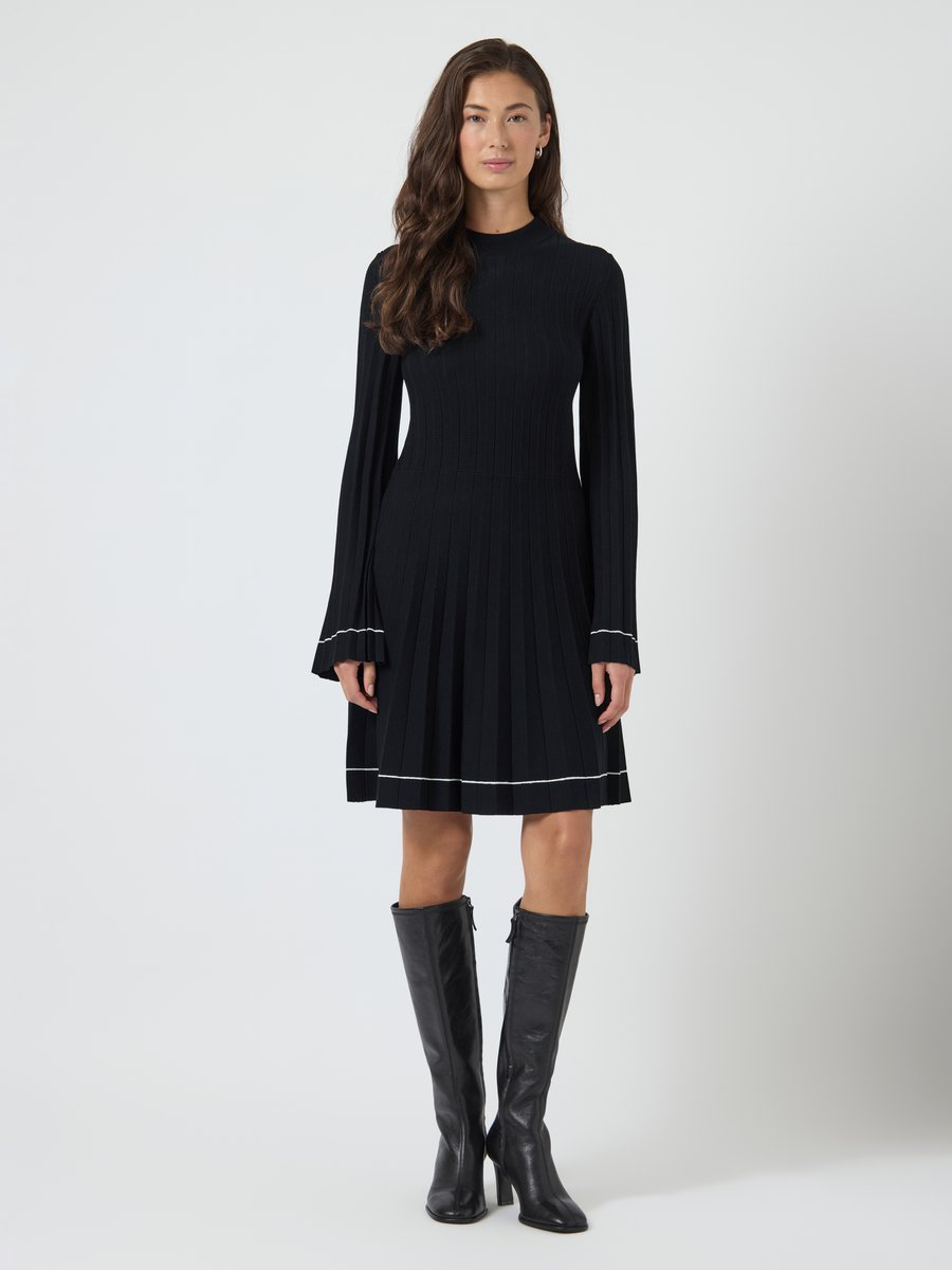 Платье YAS YASPLEMA DRSS , Black/Star White/Black
Платье YAS YASPLEMA DRSS , Black/Star White/Black