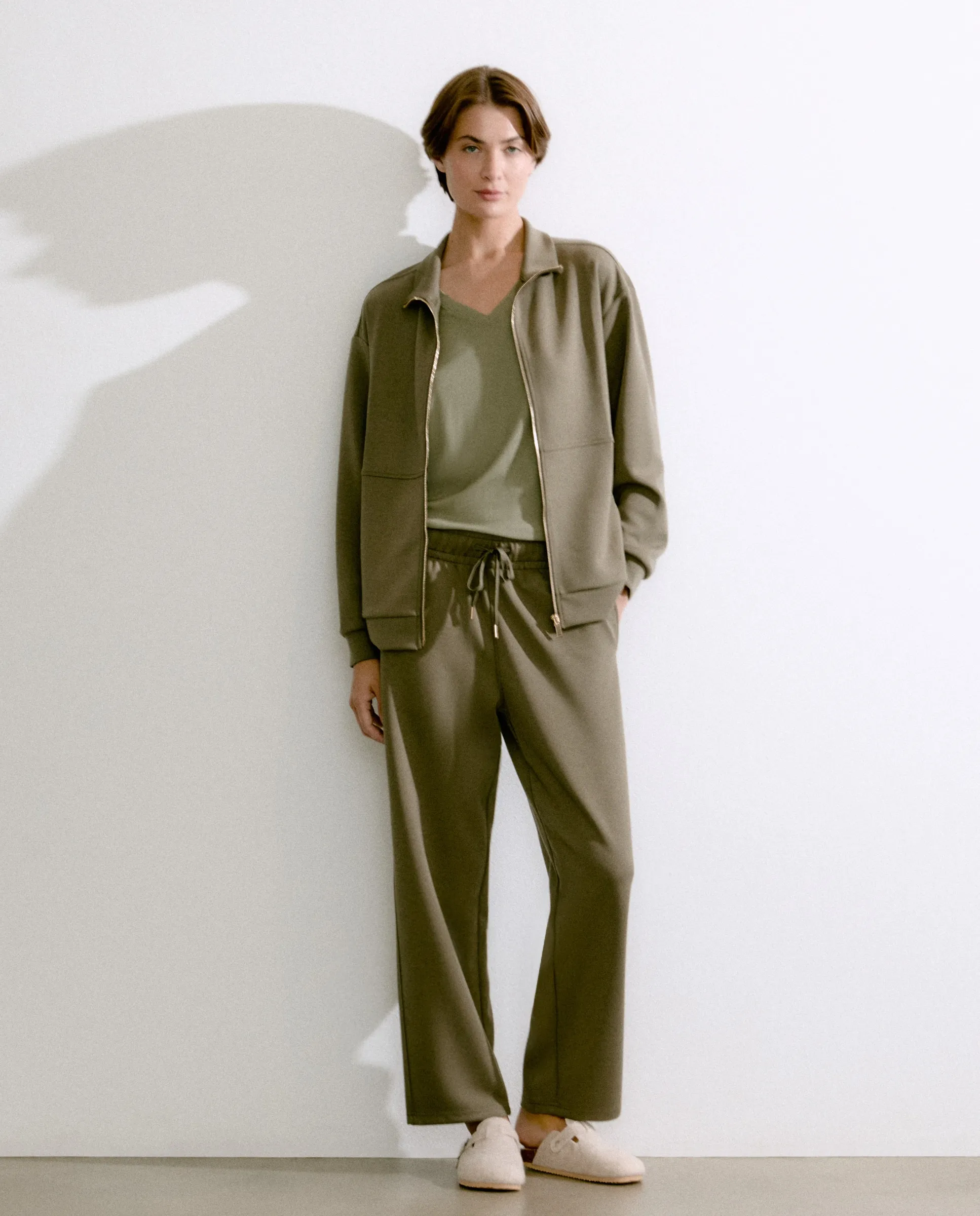 Женские брюки с резинкой на поясе Énfasis, зеленый
Женские брюки с резинкой на поясе Énfasis, зеленый