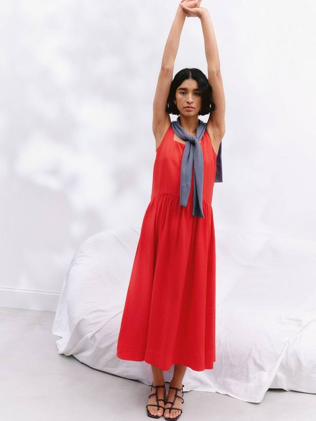 Миди-платье балерины с квадратным вырезом HUSH, красный
Миди-платье балерины с квадратным вырезом HUSH, красный