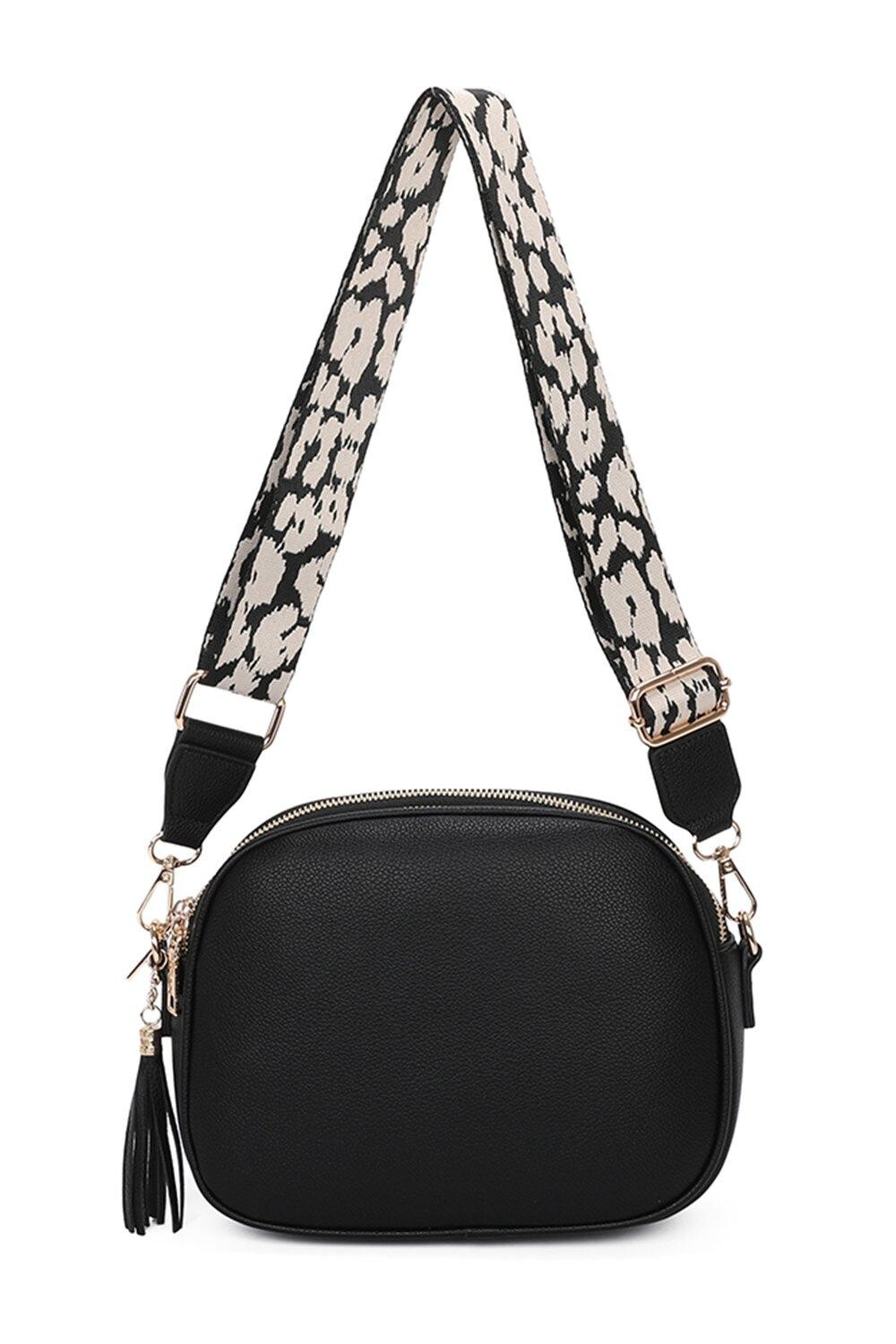 Сумка через плечо Simi с кисточками из искусственной кожи с тремя отделениями и холщовым ремешком Fontanella Fashion, черный
Сумка через плечо Simi с кисточками из искусственной кожи с тремя отделениями и холщовым ремешком Fontanella Fashion, черный