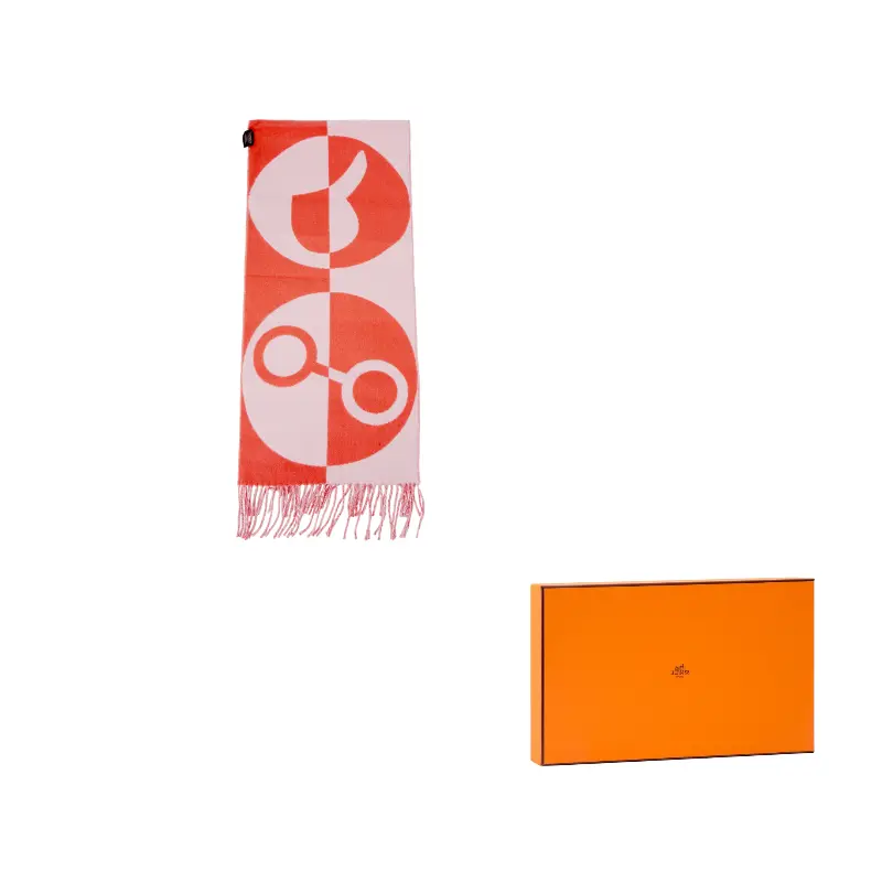 HERMES Кашемировый вязаный шарф женский, Garnet Red/Pink
HERMES Кашемировый вязаный шарф женский, Garnet Red/Pink