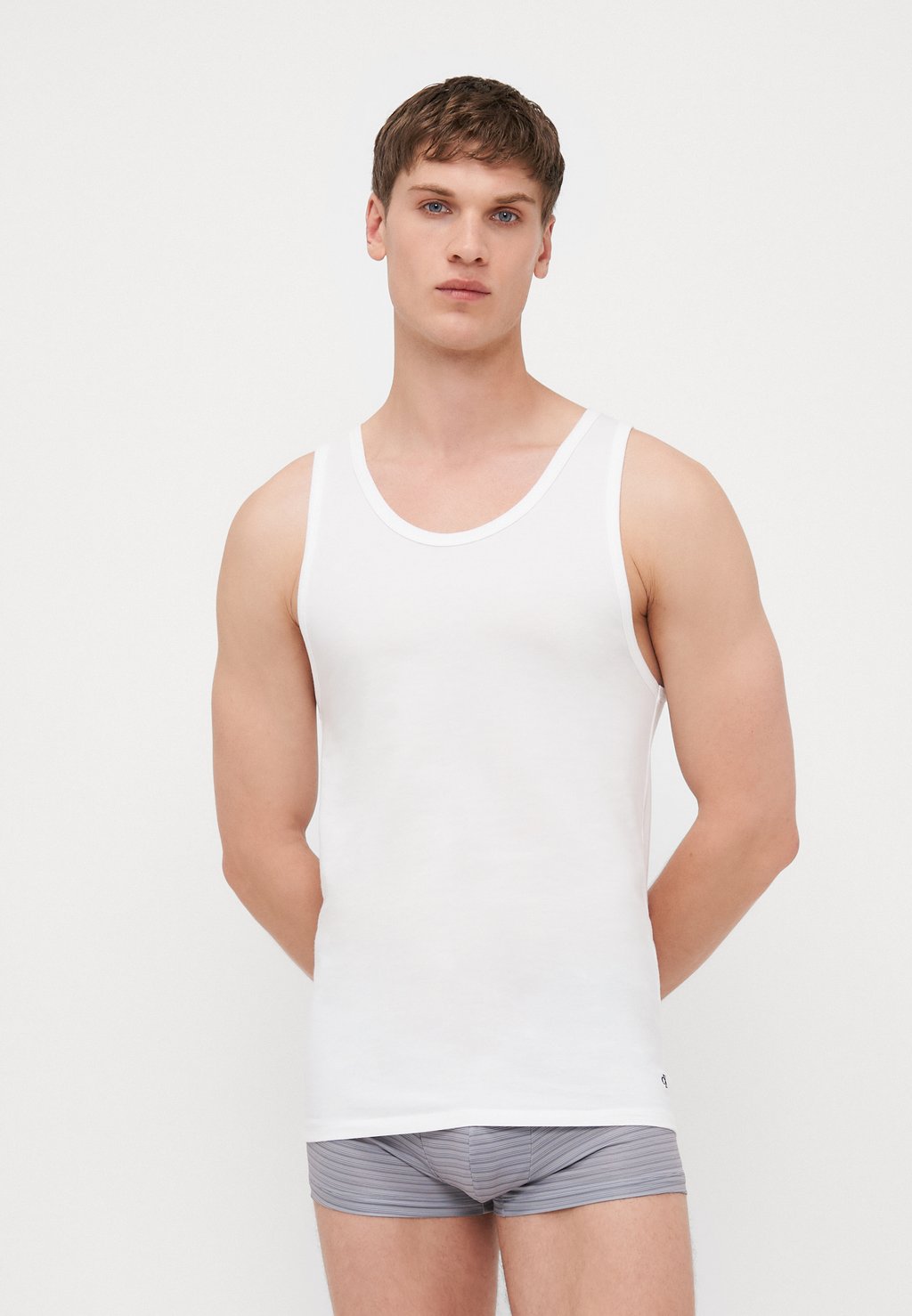 Нижняя футболка TANK 3 PACK Calvin Klein Underwear, белый 
Нижняя футболка TANK 3 PACK Calvin Klein Underwear, белый