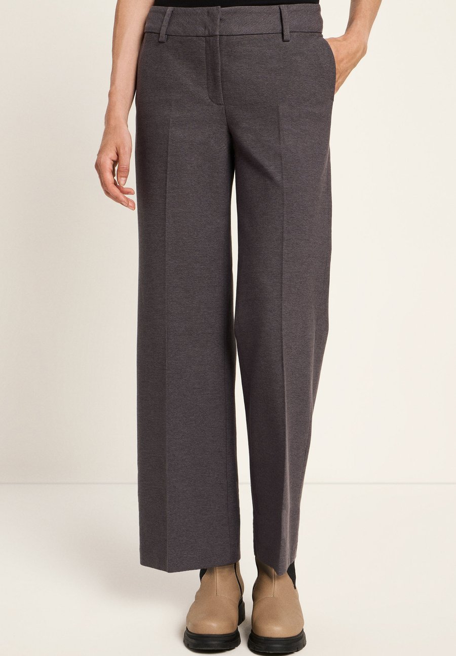 Брюки LANIUS MARLENE, Dark Grey Melange/Grey
Брюки LANIUS MARLENE, Dark Grey Melange/Grey