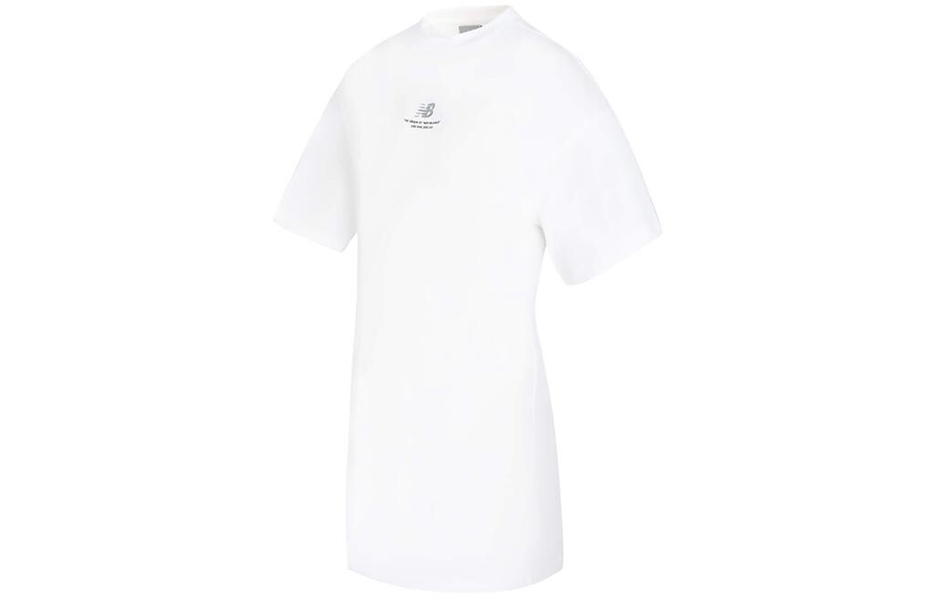 Платье с короткими рукавами женское белое New Balance
Платье с короткими рукавами женское белое New Balance