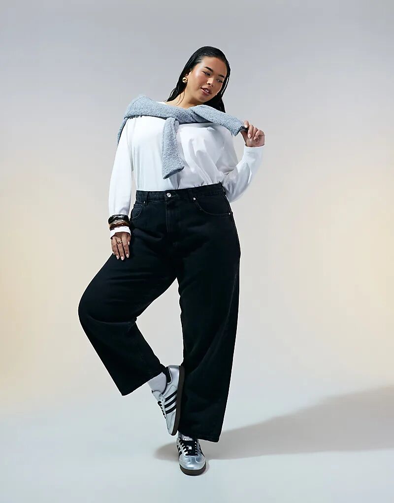 Джинсы-бочонки черного цвета ASOS
Джинсы-бочонки черного цвета ASOS