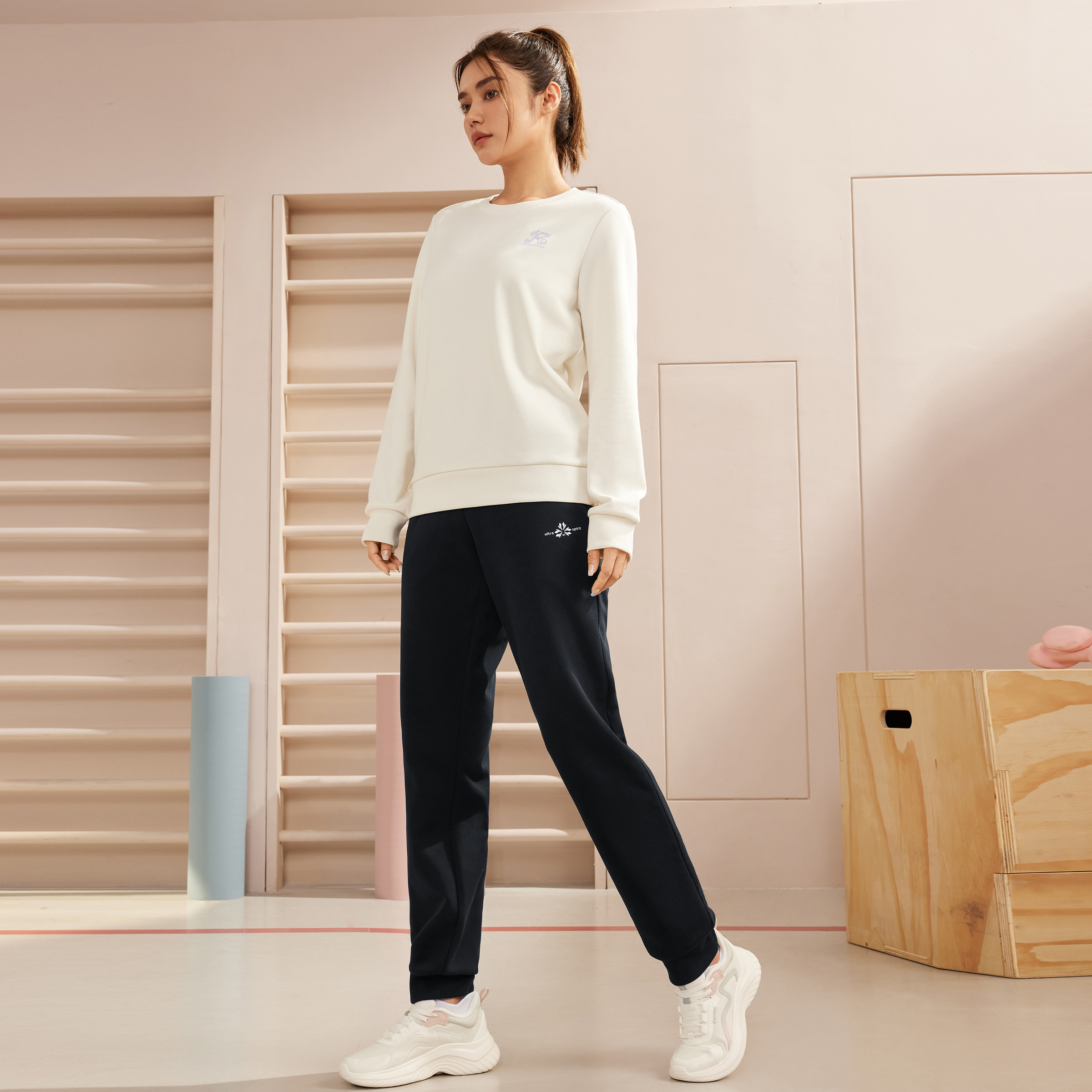 Вязаные спортивные штаны Women's 361°, светло-tile heather серый
Вязаные спортивные штаны Women's 361°, светло-tile heather серый