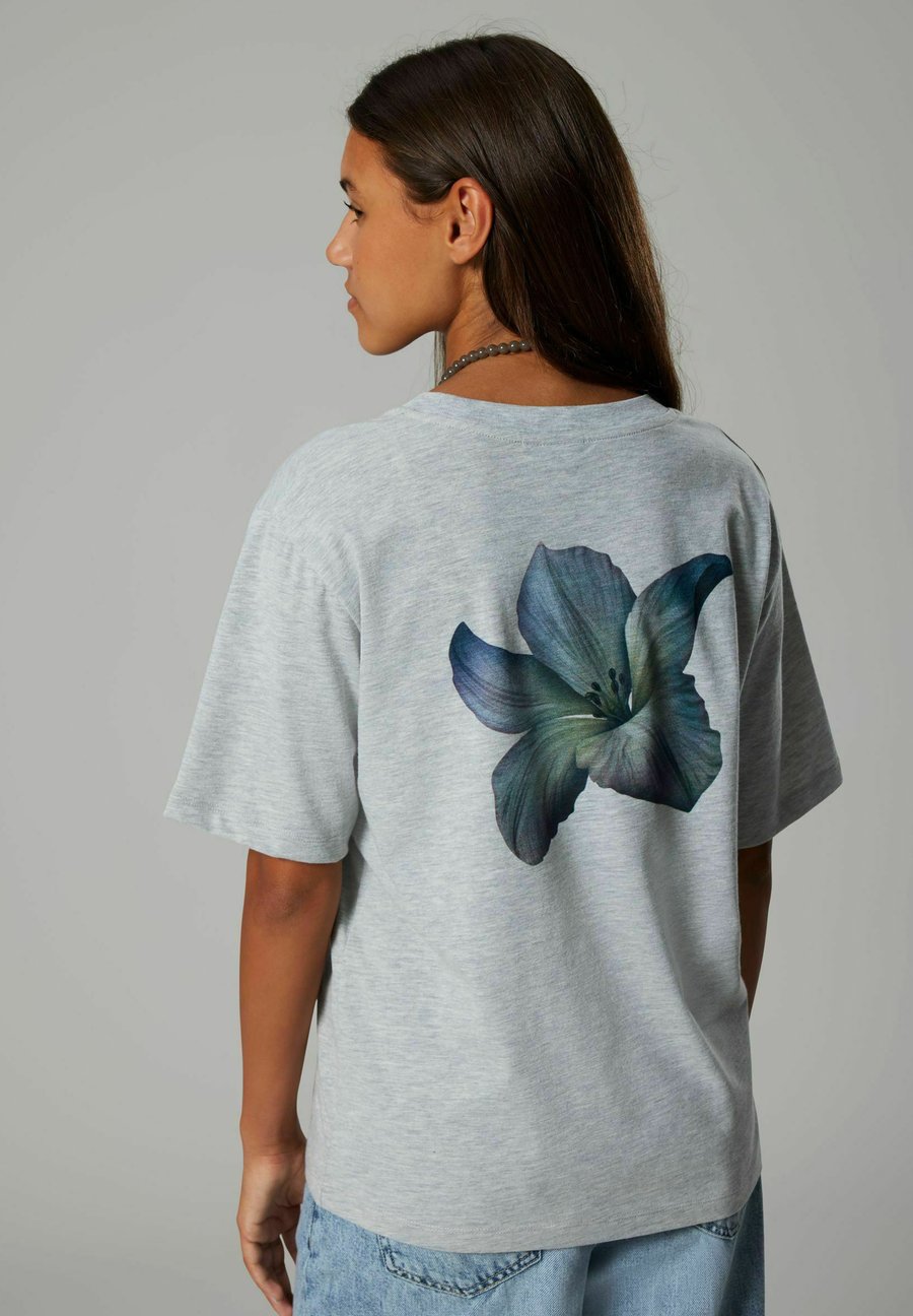 Футболка LMTD Print T-shirt, Light Grey Melange/Light Grey
Футболка LMTD Print T-shirt, Light Grey Melange/Light Grey