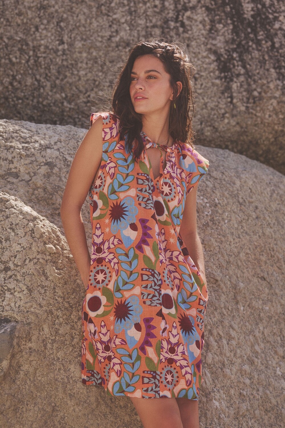 Летнее смесовое мини-платье из льна с завязкой на шее Next, оранжевый
Летнее смесовое мини-платье из льна с завязкой на шее Next, оранжевый