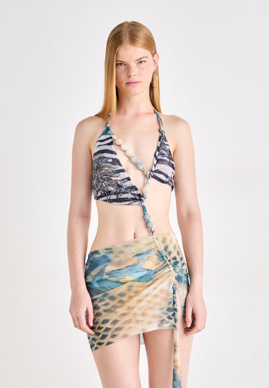 Платье Jaded London ASYMMETRIC PLUNGE MINI DRESS , Multi/Multi-Coloured
Платье Jaded London ASYMMETRIC PLUNGE MINI DRESS , Multi/Multi-Coloured