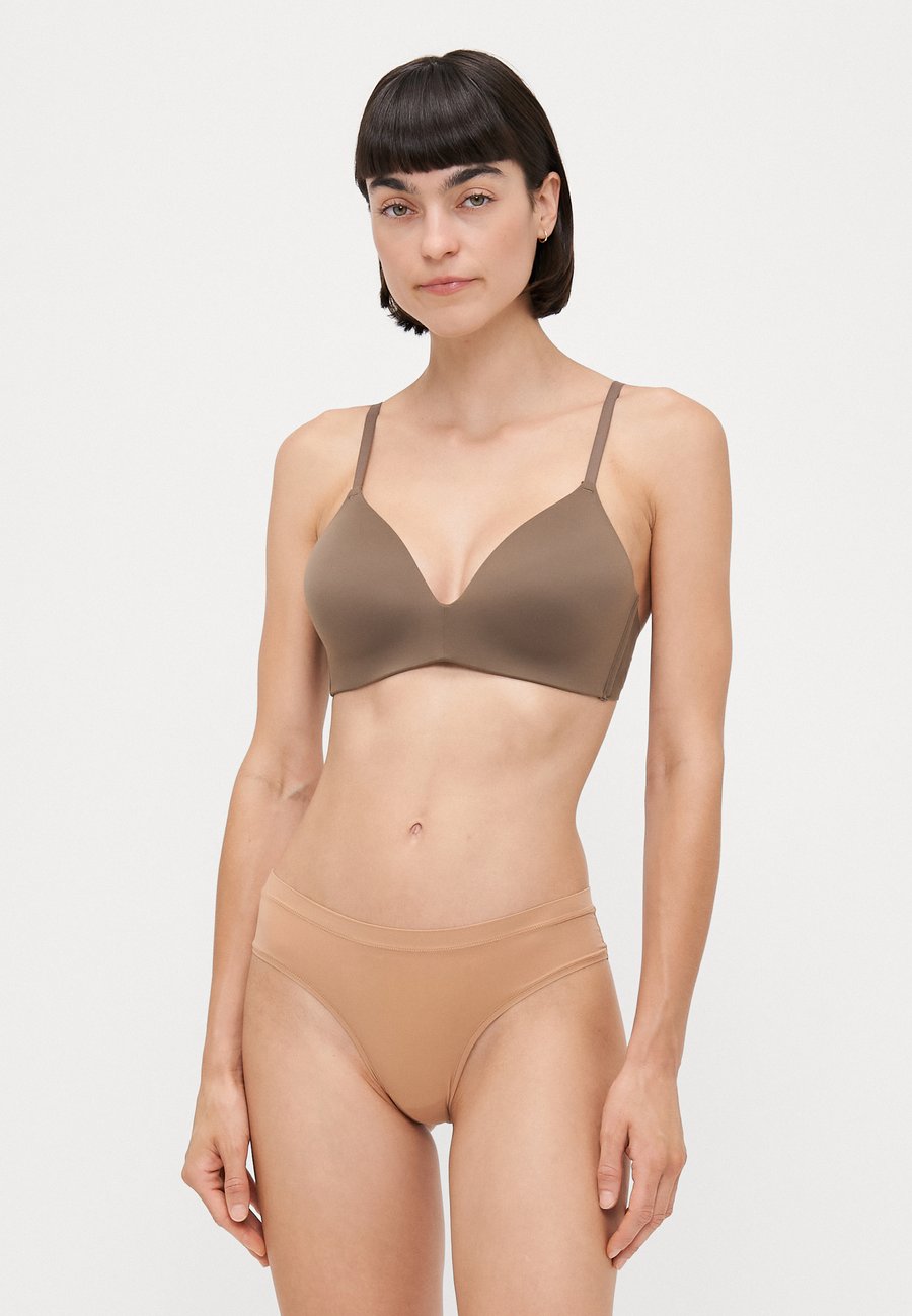 Брифы ONLY ONLPEACHY BRAZIL 2 PACK, Tawny Birch/Taupe
Брифы ONLY ONLPEACHY BRAZIL 2 PACK, Tawny Birch/Taupe